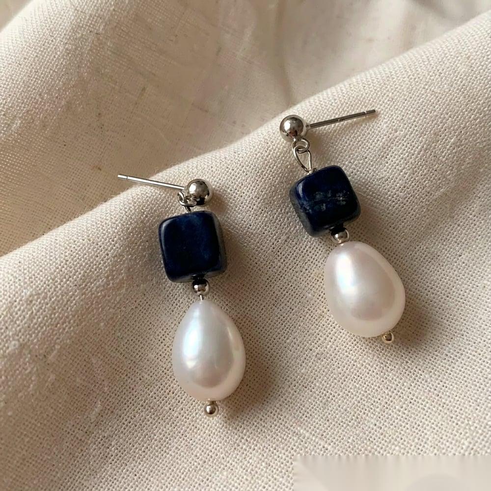 Handmade Blue Sodalite & Natural Baroque Pearl Earrings — S925 Sterling Silver Dangle Earrings photo 4