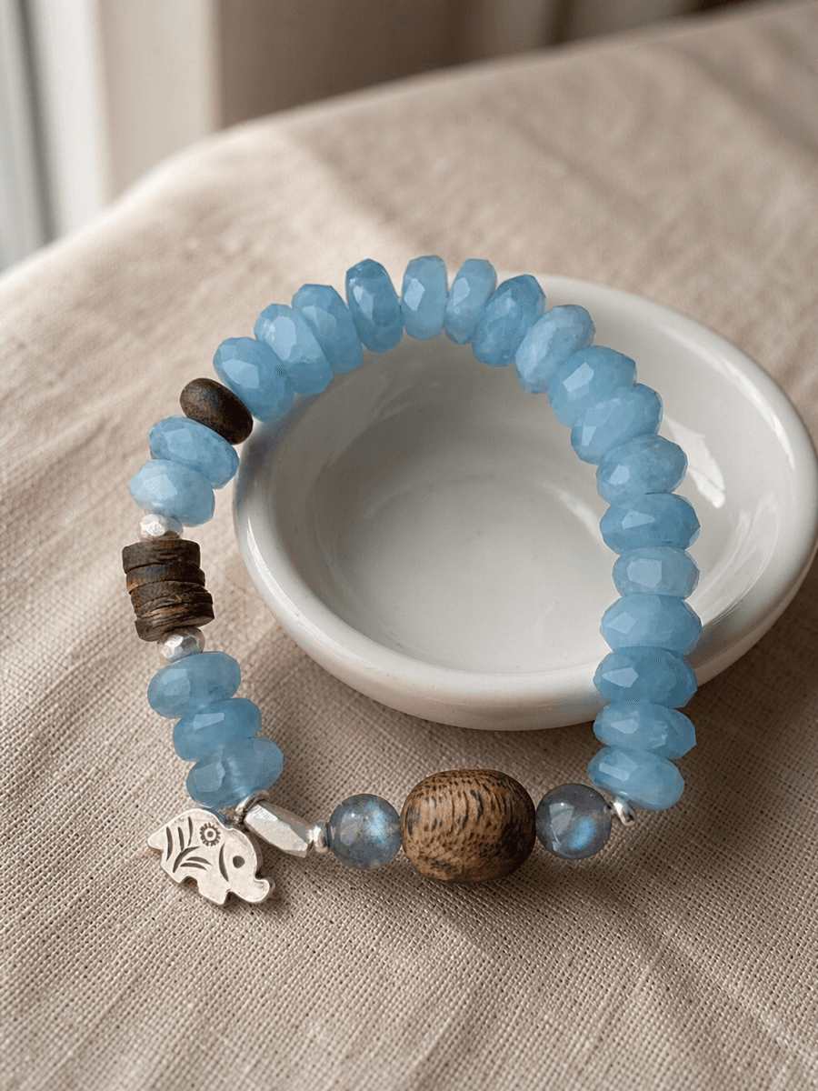 Handmade Raw Aquamarine Bracelet — Handmade Glacier Blue Raw Aquamarine & Agarwood Bracelet photo 6