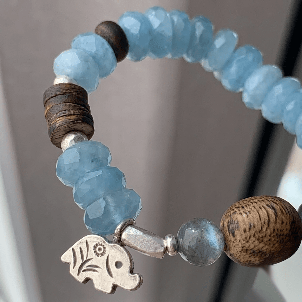 Handmade Raw Aquamarine Bracelet — Handmade Glacier Blue Raw Aquamarine & Agarwood Bracelet photo 2
