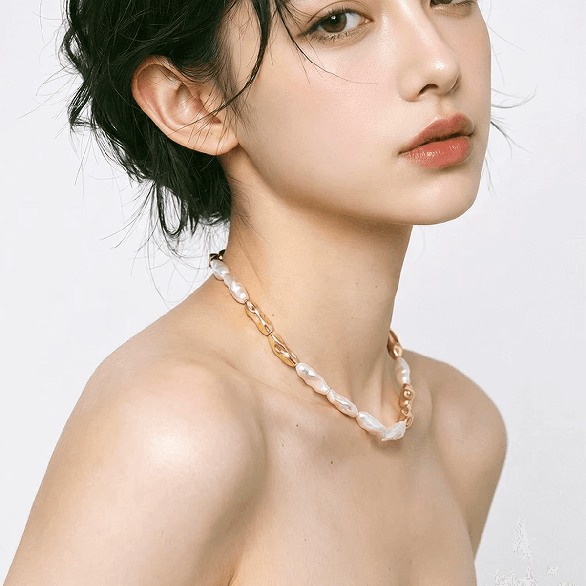 Irregular Baroque Freshwater Pearl Necklace — Irregular Baroque Freshwater Pearl Necklace – Elegant Minimalist photo 7