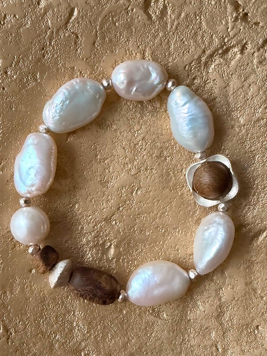 Original Vintage Style Natural Baroque Pearl & Agarwood Jewelry Set – Sterling Silver Bracelet and E — Natural baroque pearls meet agarwood and sterling silver