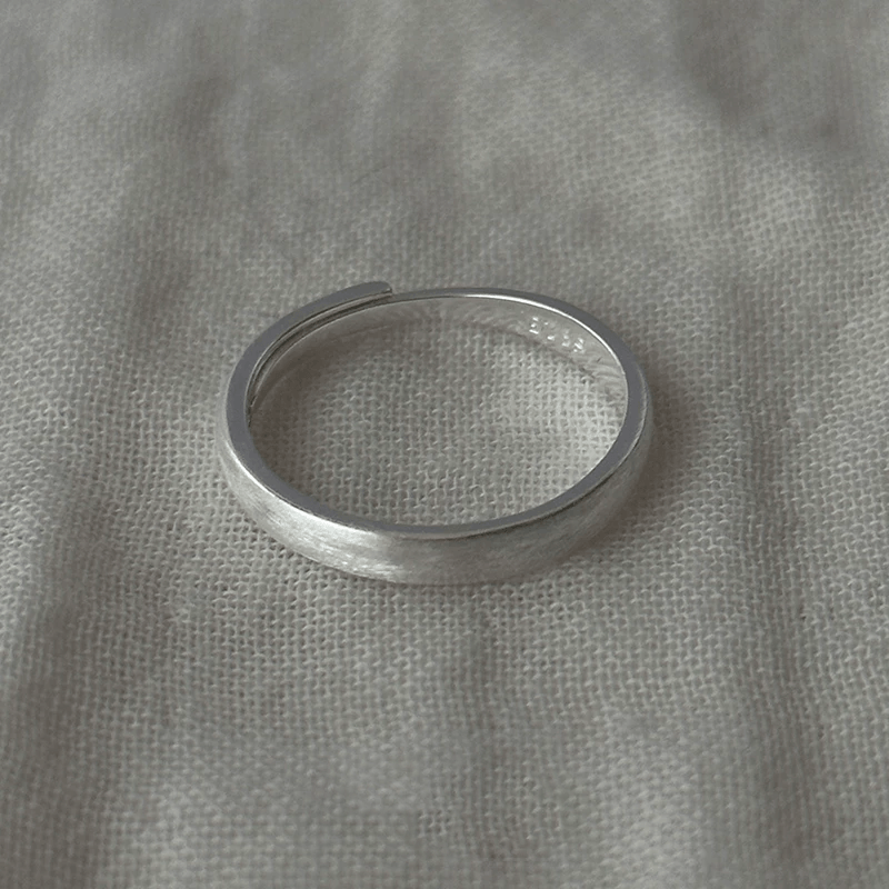 Handmade Silver Ring Collection – Pearl Rings, Open & Closed Designs — Original Handmade Silver Ring Collection – 925/999 Sterling detail view 7