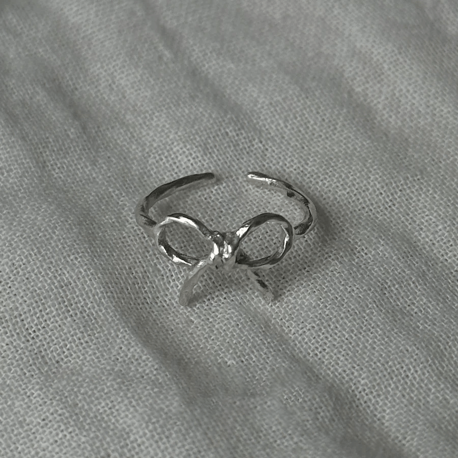 Handmade Silver Ring Collection – Pearl Rings, Open & Closed Designs — Original Handmade Silver Ring Collection – 925/999 Sterling detail view 3