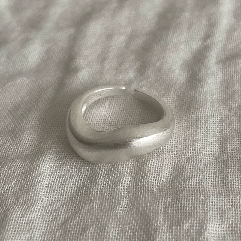 Handmade Silver Ring Collection – Pearl Rings, Open & Closed Designs — Original Handmade Silver Ring Collection – 925/999 Sterling detail view 28